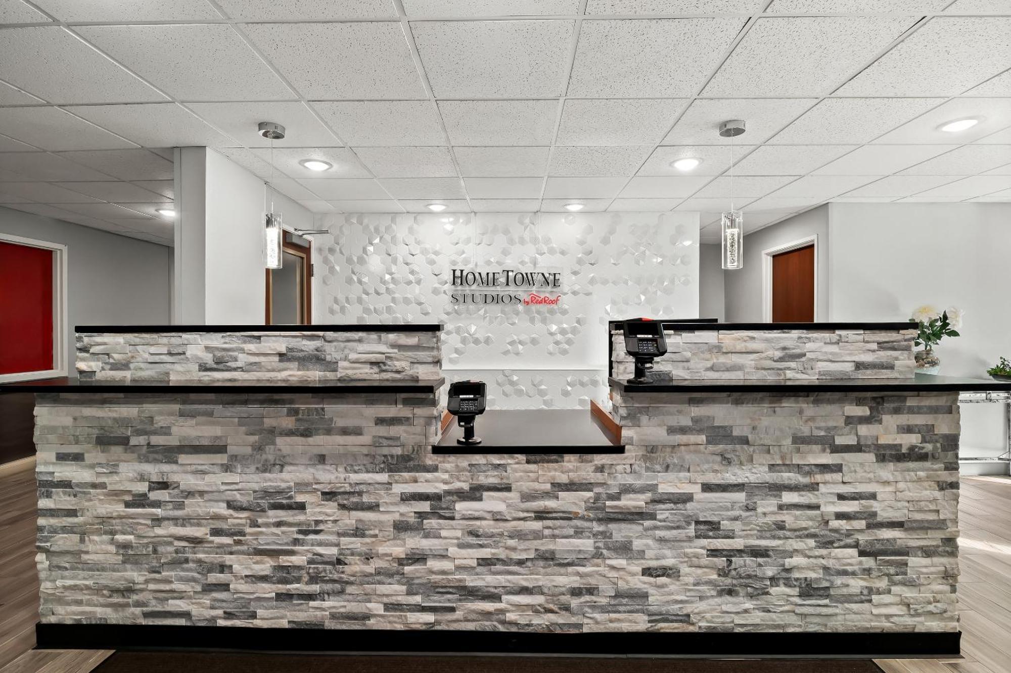 Hometowne Studios By Red Roof East Lansing - Okemos Exterior foto